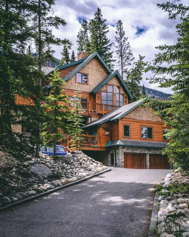 Tribute.Homes Premium Domain